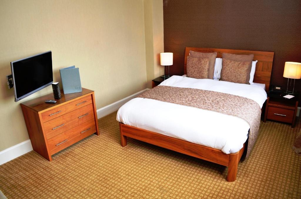 Royal Hotel Къмнок Екстериор снимка