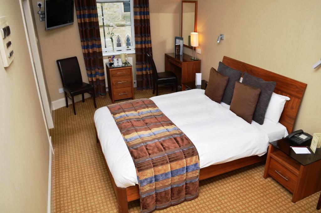 Royal Hotel Къмнок Екстериор снимка