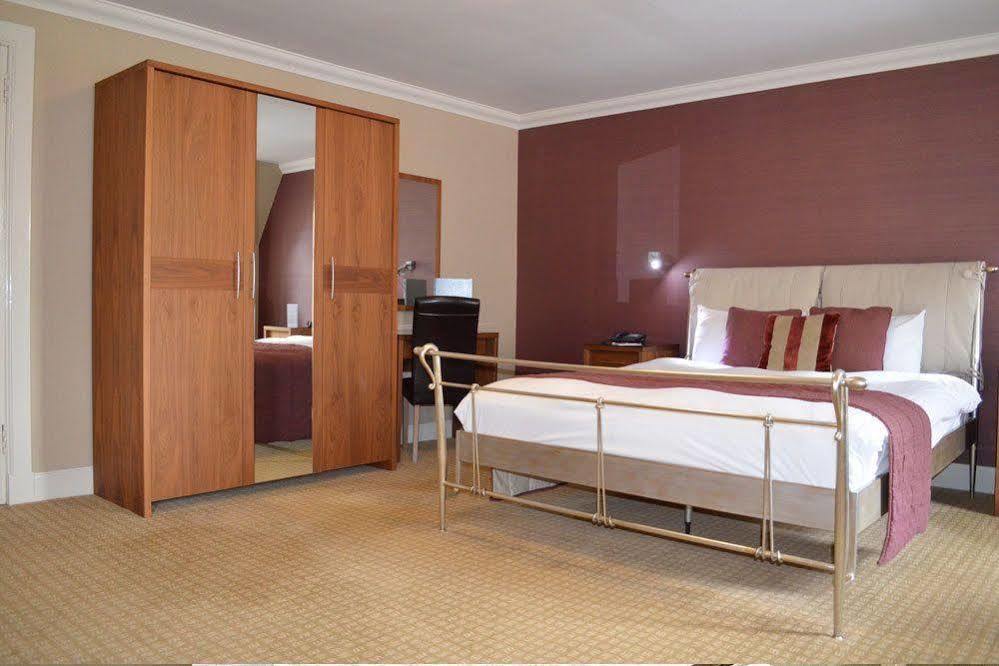 Royal Hotel Къмнок Екстериор снимка