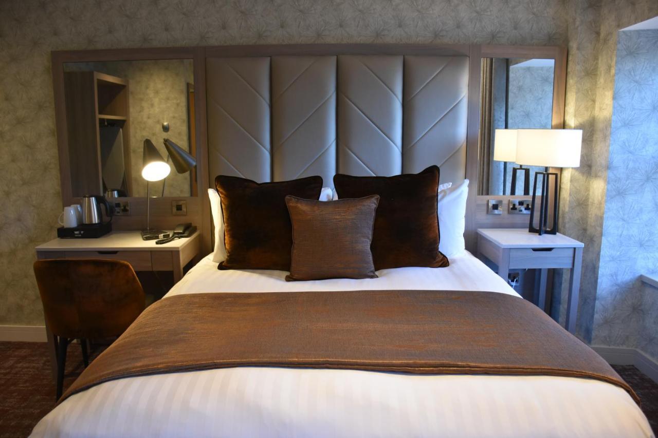 Royal Hotel Къмнок Екстериор снимка