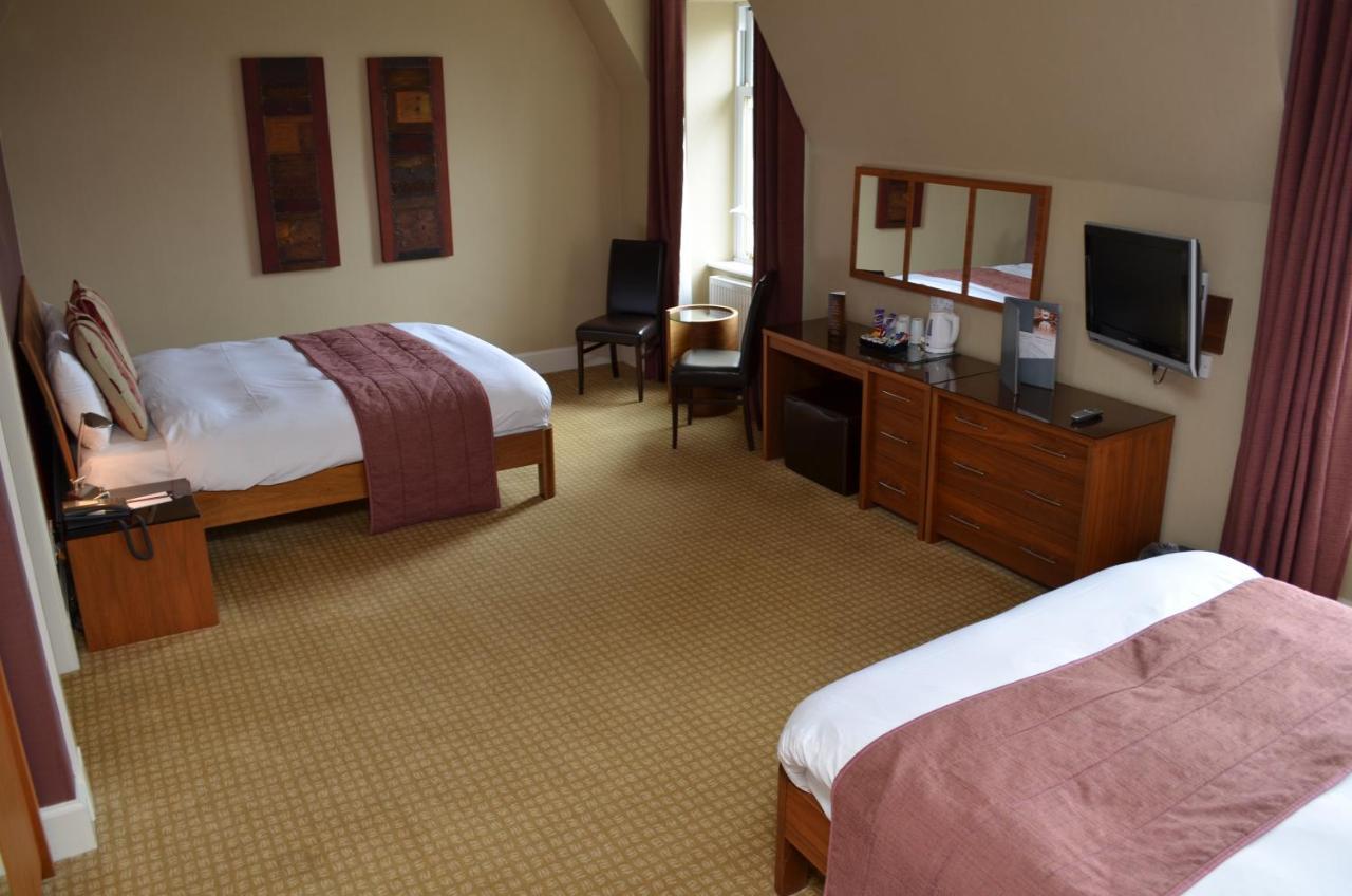 Royal Hotel Къмнок Екстериор снимка